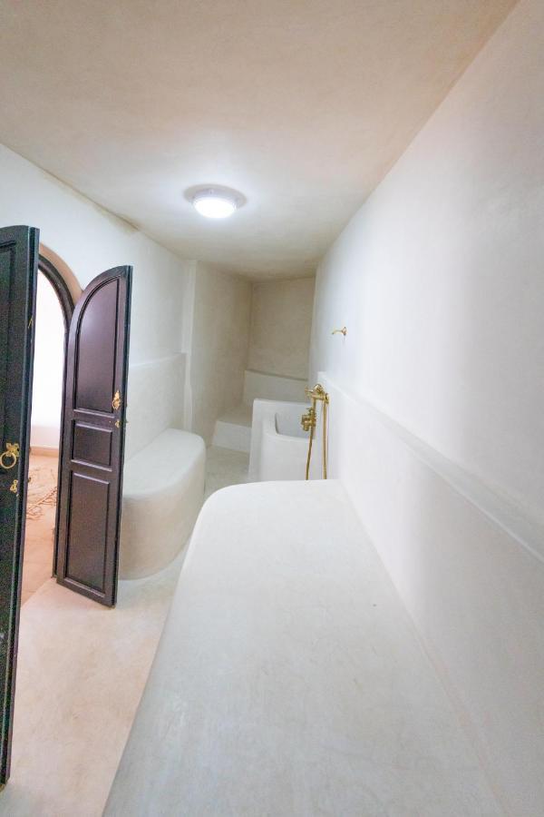 Riad 27 & Spa Entierement Privatise Marrakesh Esterno foto