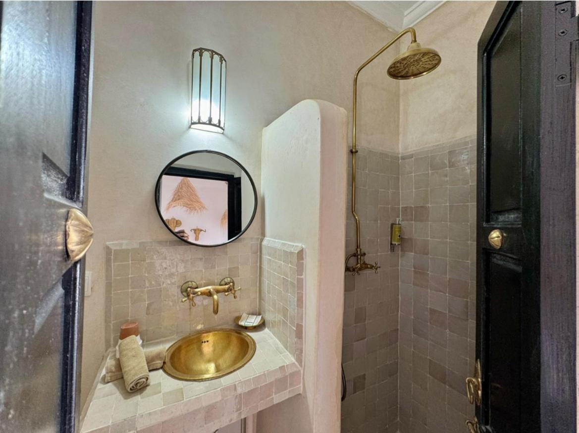 Riad 27 & Spa Entierement Privatise Marrakesh Esterno foto